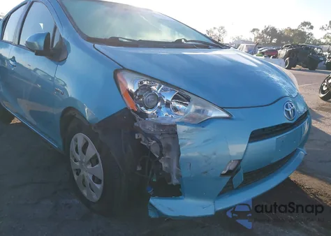 2012 Toyota Prius C One из США, поврежденный, VIN JTDKDTB35C1018384